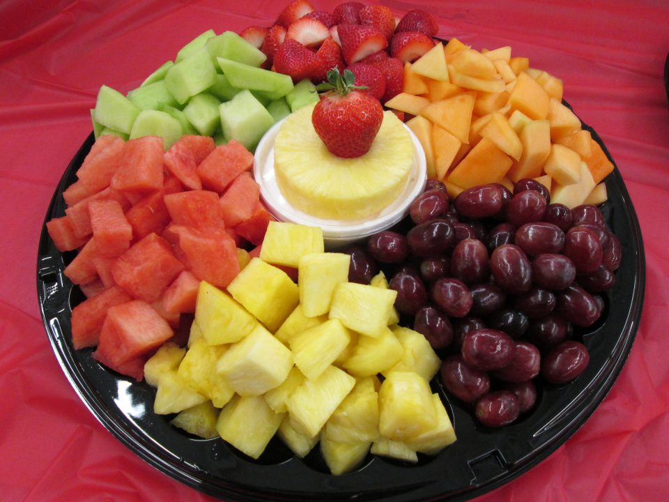 16” Fruit Tray – Fredericton Co-op How Many Full Trays Of Food For 30 Guests